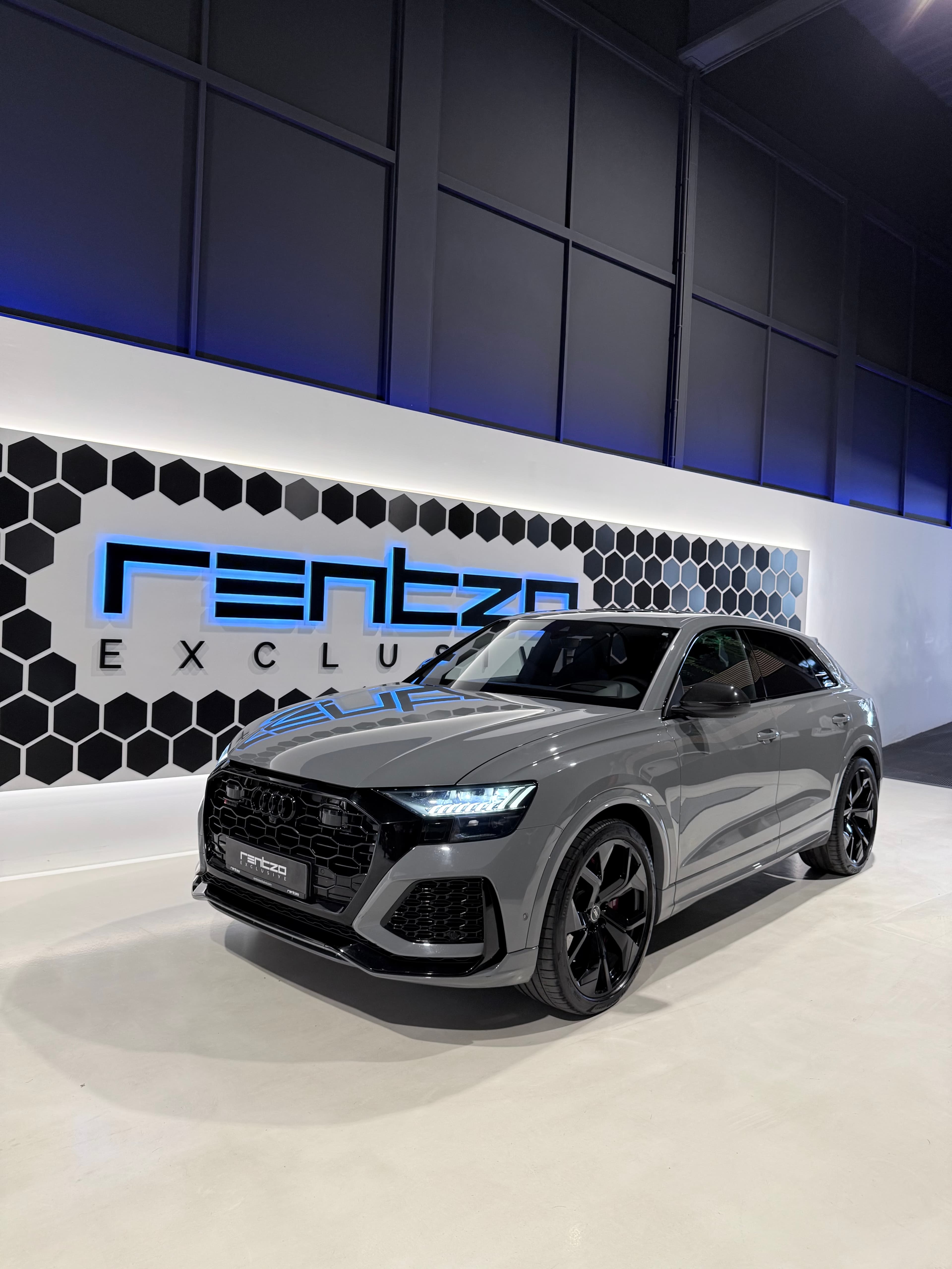 Audi RSQ8
